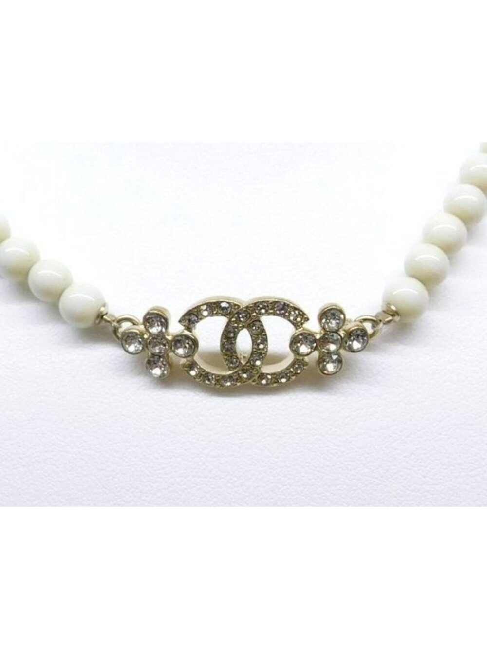 Chanel Choker CC Logo Necklace Gold White